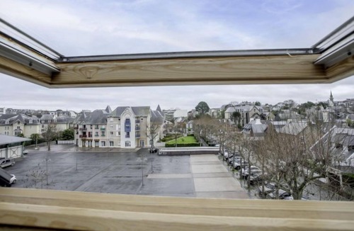 Dinard Apartment | Apartment L'échappée in Dinard - 5 persons, 2 bedrooms