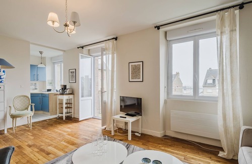 Dinard Apartment | Apartment L'Anse by Interhome
