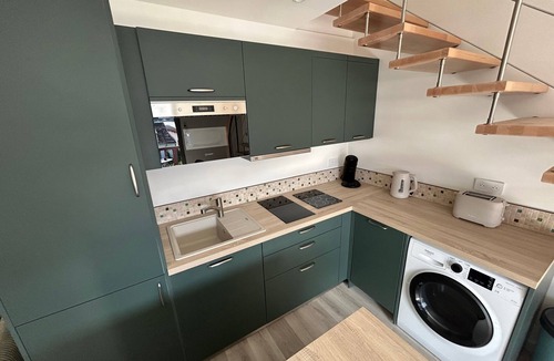 Argeles Gazost Apartment | Apartment "Le Balaitous" with Mountain View, Wi-Fi, and Air Conditioning