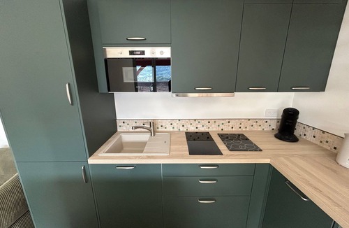 Argeles Gazost Apartment | Apartment "Le Balaitous" with Mountain View, Wi-Fi, and Air Conditioning