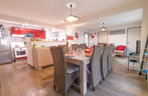 Sers Apartment | Apartment 'Le Bois De Marie' with Mountain View, Private Terrace and Wi-Fi