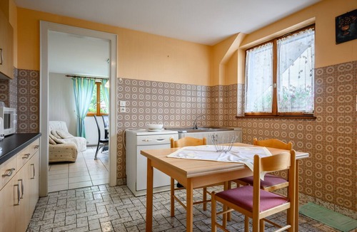 Thannenkirch Apartment | Apartment "Le Cerisier - Gîte Les 4 Vents" with Mountain View, Shared Terrace and Wi-Fi