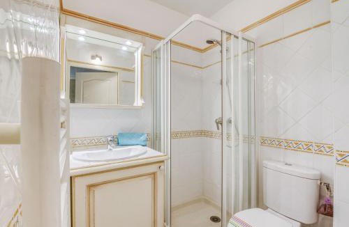 La Mole Apartment | Apartment Le Clos des Vignes by Interhome