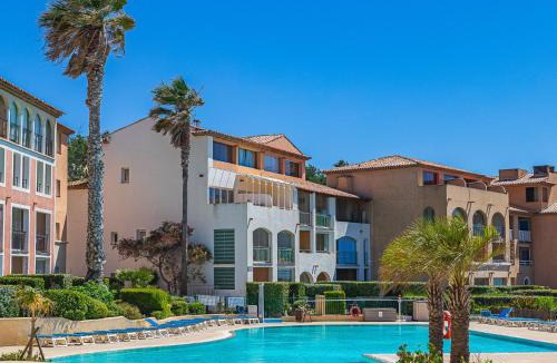 Six-Fours-les-Plages Apartment | Apartment Les Rivages de Coudoulière-10 by Interhome