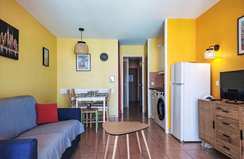 Six-Fours-les-Plages Apartment | Apartment Les Rivages de Coudoulière-2 by Interhome
