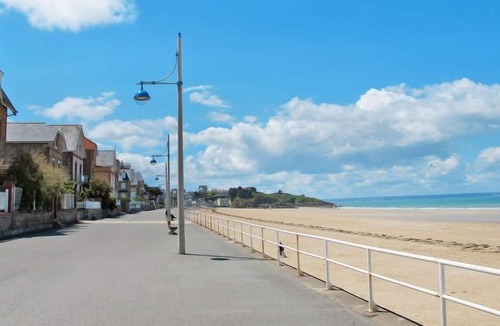 Planguenoual Apartment | Apartment Les Macareux (PGX305) in Planguenoual - 2 persons, 1 bedrooms