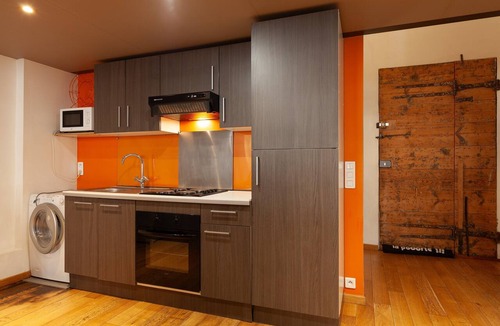 Opera Apartment | Apartment 'Les Mats Du Port' with Wi-Fi and Air Conditioning
