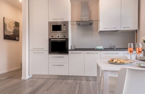 Laveno Apartment | Apartment "Maison Bibi Lago Maggiore" with Mountain View, Lake View & Balcony