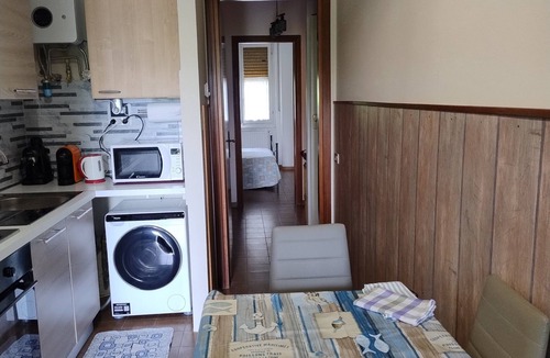 Ispra Apartment | Apartment 'Nice Lake View' with Lake View, Wi-Fi and Air Conditioning