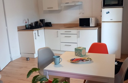 Bielle Apartment | Apartment 'Résidence Arriu Mage' with Mountain View, Shared Pool and Wi-Fi
