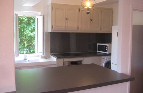 Collobrieres Apartment | Apartment T3 65 m2 in character house, historic heart district