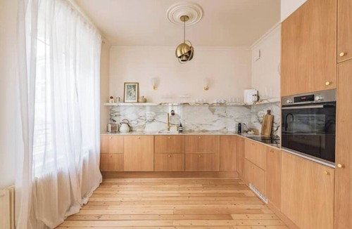 Reims City Centre Apartment | Apartment terrace cathedral view city center