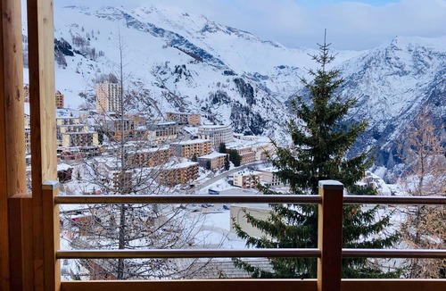Orcieres-Merlette House | Apartment under the slopes Chalet Jean Gilles