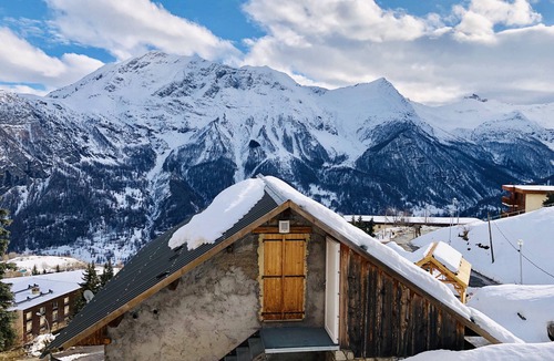 Orcieres-Merlette House | Apartment under the slopes Chalet Jean Gilles