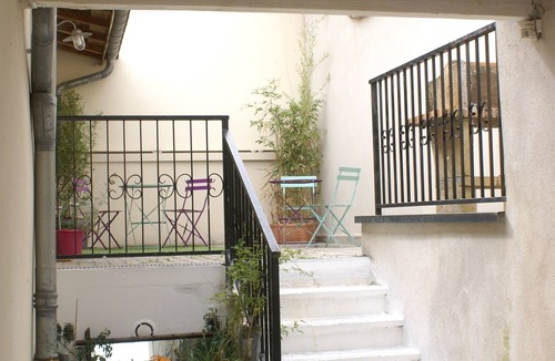 Saulxures-les-Nancy Apartment | Apartment with terrace and courtyard, countryside 15 minutes from the Place Stanislas