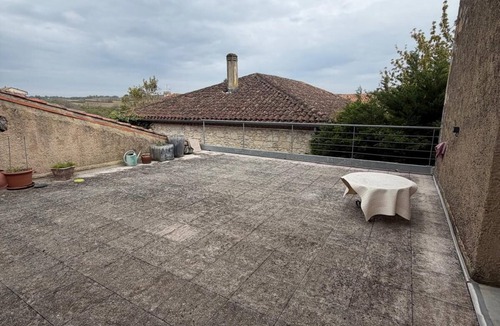 Montreal Apartment | Apartment with breathtaking view of the vineyard and quiet village center