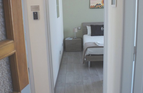 Romagnano Sesia Apartment | Apartment with green room and dove room