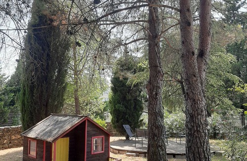 Uzes Apartment | Apartment with large garden and parking, Uzès