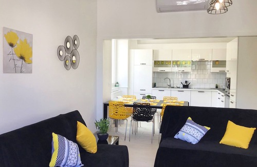 Lourdes Apartment | Appart 100 m2 AC, parking, near Sanctuaire