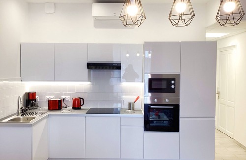 Lourdes Apartment | Appart 95m2 AC, parking, near Sanctuaire