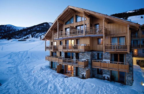 Montgenevre Condo | Appart Abordable à Montgenèvre | Wi-Fi Gratuit + Accès Piscine