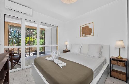 Menton Apartment | Appart avec terrasse, patio et garage à Menton