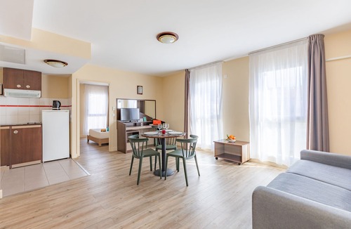 Saint-Roch Apartment | Appart'City Classic Nice
