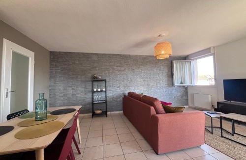 Cugnaux Apartment | Appart climatisé lumineux terrasse piscine parking