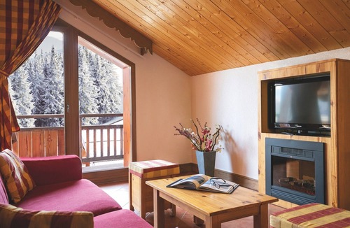 Montgenevre Condo | Appart Confortable à Montgenèvre Au Pied des Pistes | Accès Piscine + Sauna