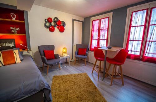 Old Town Apartment | APPART dans HYPER CENTRE (GARE/WIFI/PARKING)