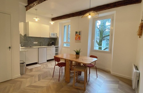 Belgentier Apartment | Appart En Provence