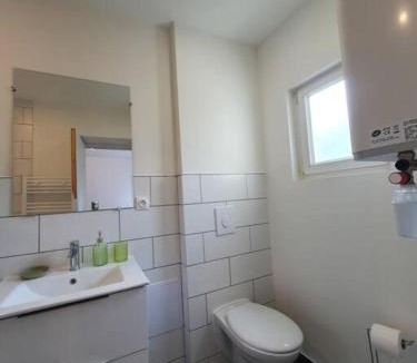 Saint-Pierre - Rene II - Bonsecours Apartment | Appart'hôtel, IKIMO 5 appartements entiers à votre disposition au choix