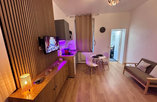 Cernay Apartment | Appart-Lido : Cosy apartment in REIMS 🍾🏡