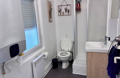 Cernay Apartment | Appart-Lido : Cosy apartment in REIMS 🍾🏡