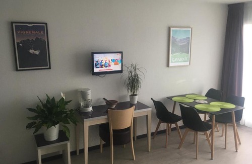 Lourdes Apartment | Appart LOURDES LA CLOSERAIE 100m Gare 4 pers Wifi 15mn sancturaire