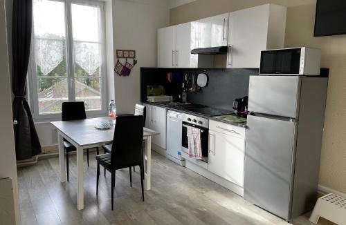 Vittel Apartment | Appart meublé 45m2 calme et lumineux au Continental