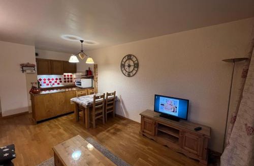 Le Sauze Apartment | Appartement à Enchastrayes sur piste station de ski au Sauze à 3km de Barcelonnette