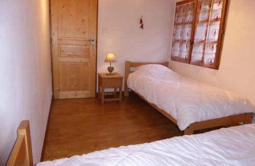 Champagny-en-Vanoise Apartment | Appartement 2 pièces avec parking, proche commerces et télécabine - FR-1-464-146
