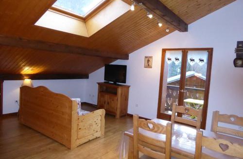Champagny-en-Vanoise Apartment | Appartement 2 pièces avec parking, proche commerces et télécabine - FR-1-464-146