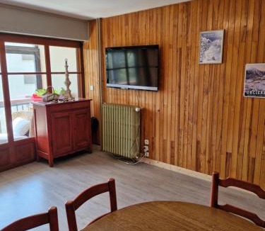 Orcieres-Merlette Apartment | Appartement au pied des pistes avec vue sur la montagne