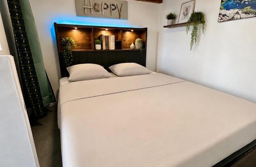 Les Chartreux Apartment | Appartement aux Chartreux Calme, lumineux et climatisé