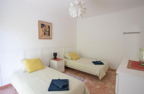 Menton Apartment | Appartement avec vue panoramique sur mer et montagne