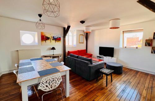Chalons-en-Champagne Apartment | Appartement coeur centre-ville cosy et chaleureux rue Carnot