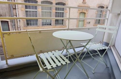Saint Nicolas - Charles III - Ville vieille - Trois Maisons - Leopold Apartment | Appartement central et calme, proche de la Place Stanislas - FR-1-584-350