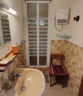 Formigueres Apartment | Appartement chaleureux avec véranda