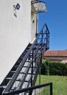 Troyes Apartment | Appartement cosy spacieux parking gratuit en face