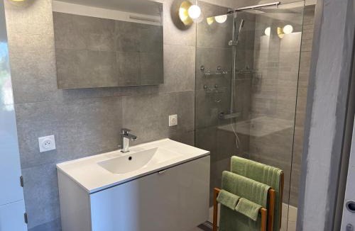 Le Rouret Apartment | Appartement dans Mas 7 pers proche grasse & cannes