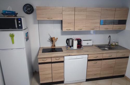 Collobrieres House | Appartement en pleine nature avec piscine chauffée