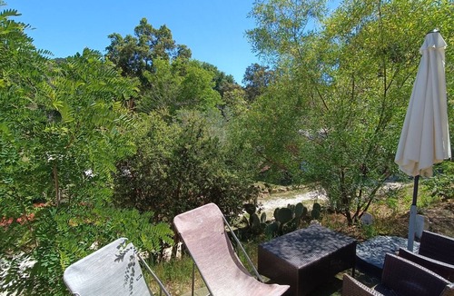 Bormes-Les-Mimosas Apartment | Appartement "les Roches".Nature, Massage & Thérapie
