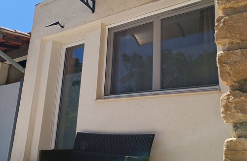 Bormes-Les-Mimosas Apartment | Appartement "les Roches".Nature, Massage & Thérapie